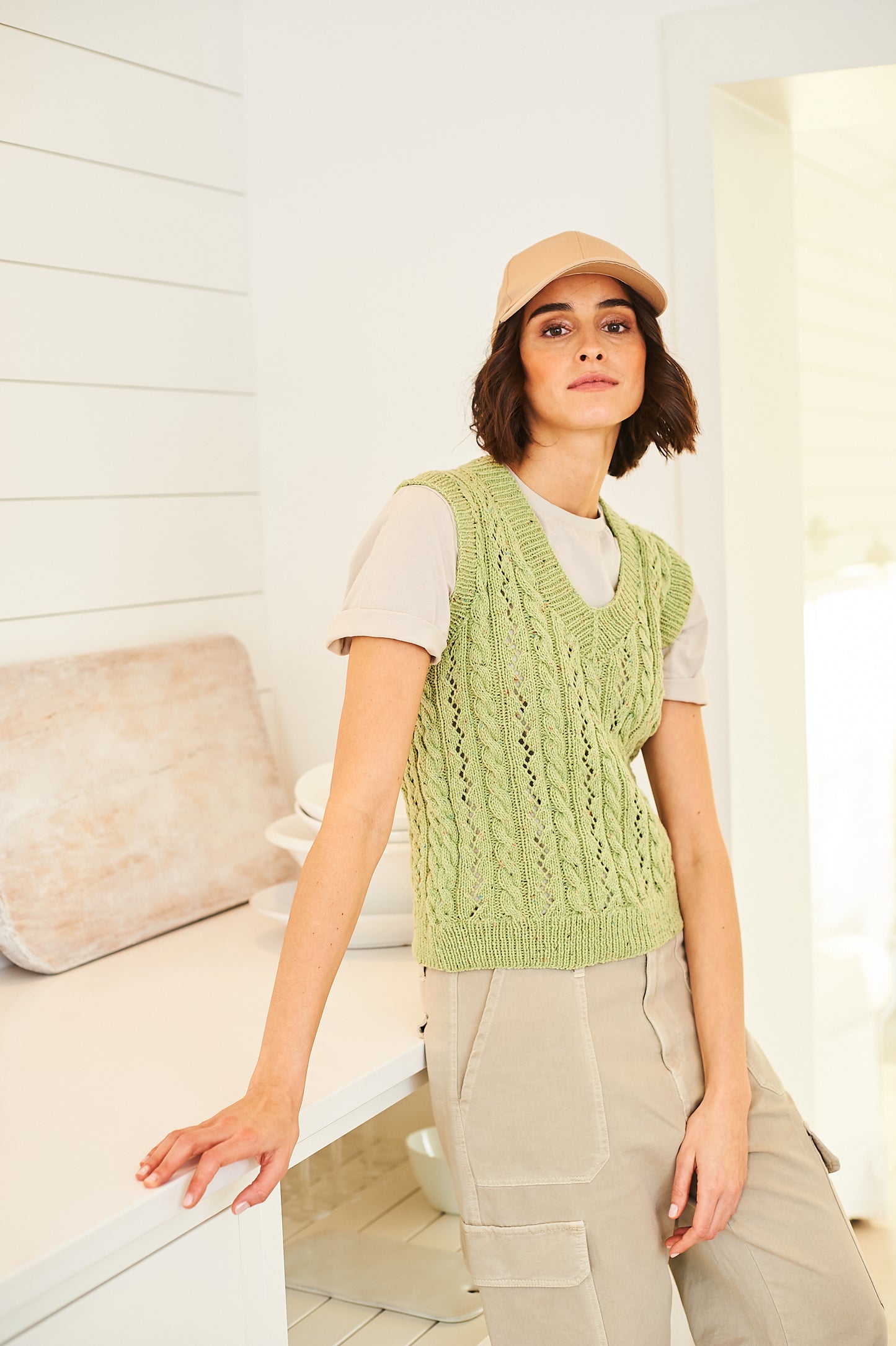 Stylecraft Recreate DK Slipover Pattern - 10061