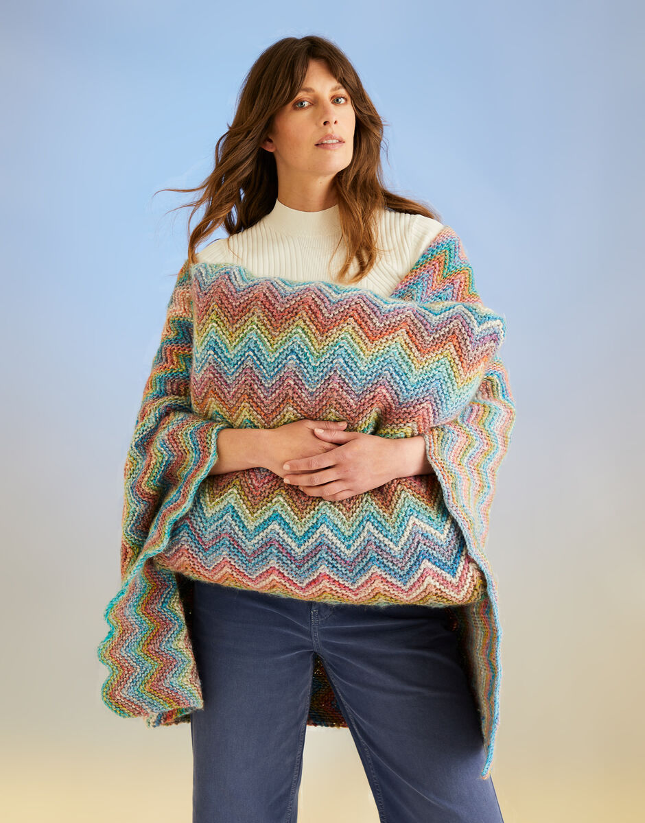 Ripples Blanket and Cushion in Sirdar Jewelspun Chunky - Pattern 10707