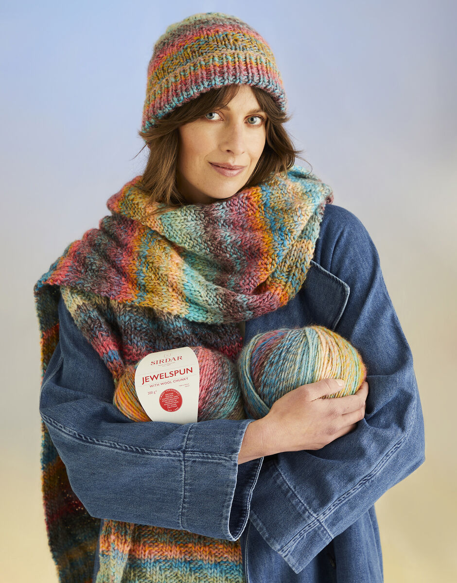 Sea Breeze Hat and Scarf in Sirdar Jewelspun Chunky - Pattern 10710
