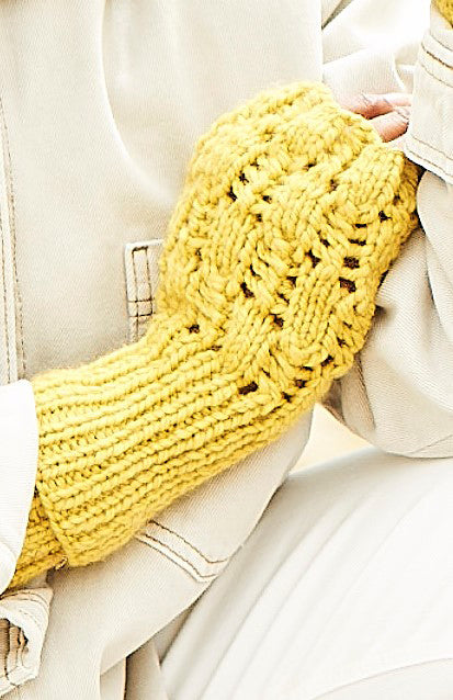 Stylecraft Softie Chunky Pattern - 9818 Accessories