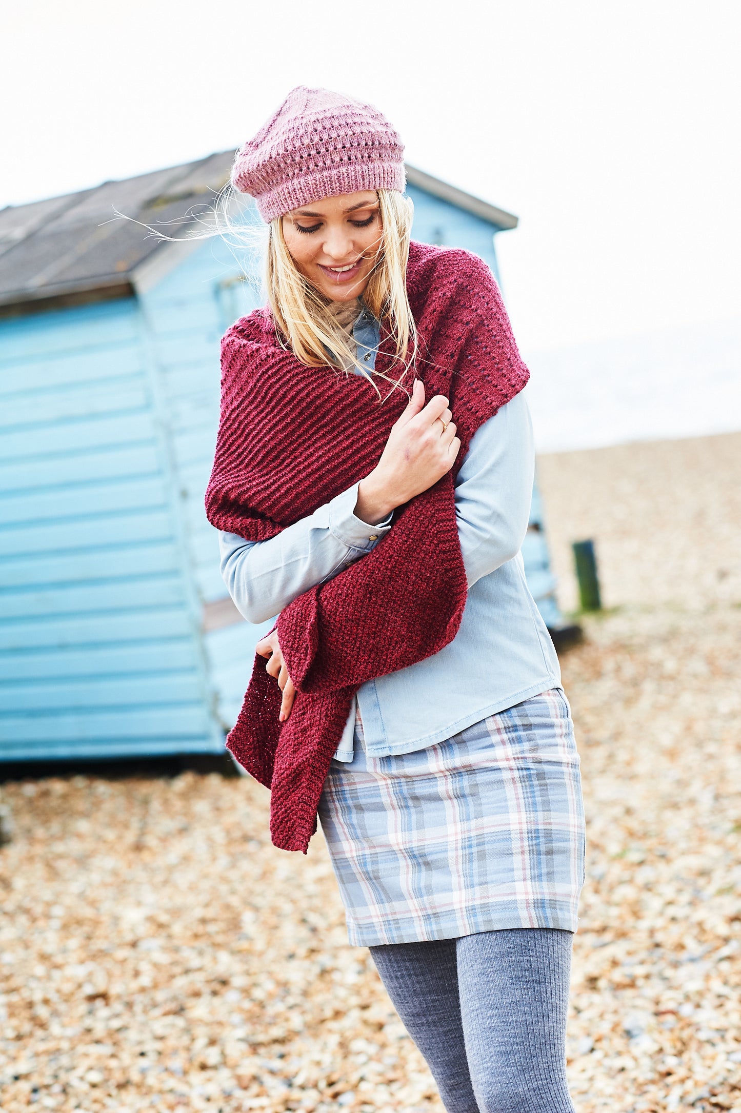 Stylecraft Highland Heathers DK Pattern - 9862 Shawls & Hats