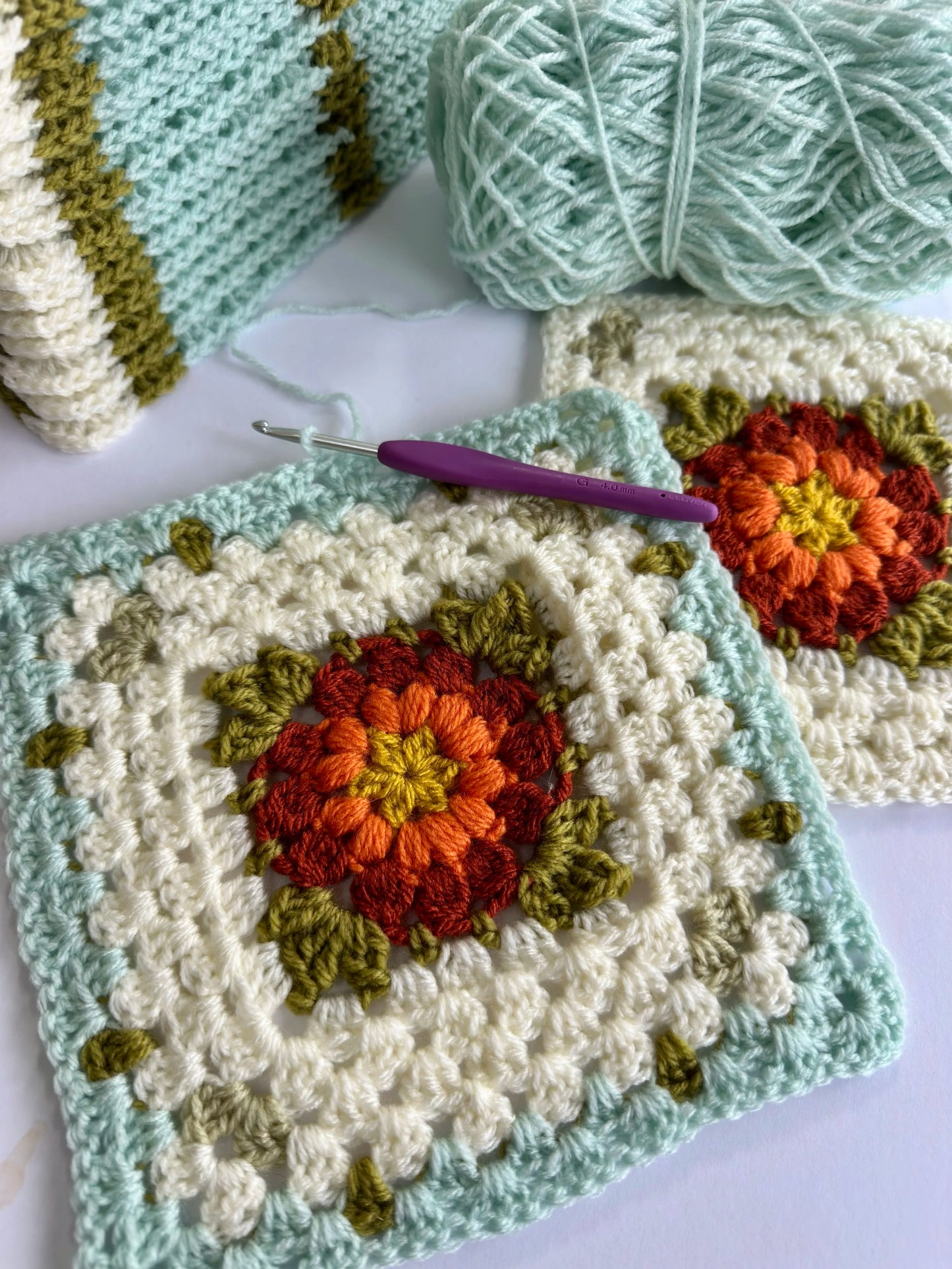Trellis Blanket Pattern by Antia Gibney