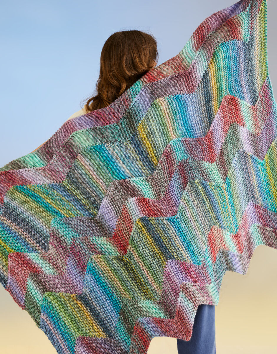 Making Waves Blanket in Sirdar Jewelspun Chunky - Pattern 10708
