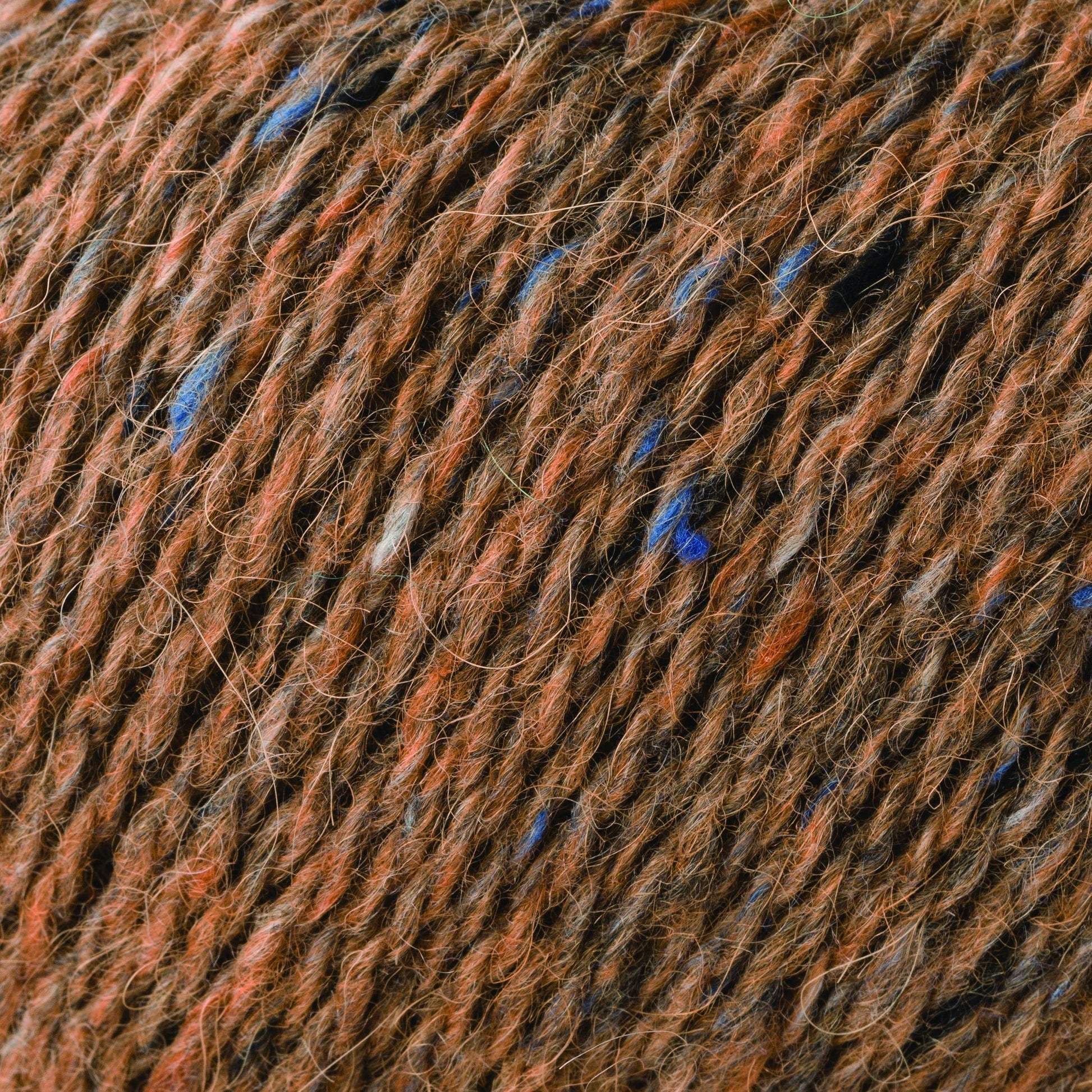 Cinnamon 175 - light warm brown tweed